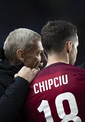 Sparta opět vyhořela, tentokráte podlehla Teplicím 0:1 Trenér Sparty Zdeněk Ščasný udílí pokyny Alexandrovi Chipciuovi. | na serveru Lidovky.cz | aktuální zprávy