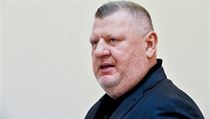Lobbista Ivo Rittig na chodbě Městského soudu v Praze, který pokračoval v... | na serveru Lidovky.cz | aktuální zprávy