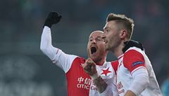 Slavící dvojice Slavie Miroslav Stoch a Jaromír Zmrhal.