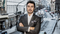 Kdo v Rusku vydělává miliony? Policisté, úředníci, různí činovníci a tak dále.... Kdo v Rusku vydělává miliony? Policisté, úředníci, různí činovníci a tak dále....