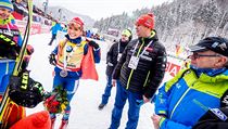 Gabriela Soukalová a Jiří Hamza se radují z triumfu Gábiny v závodě s hromadným... | na serveru Lidovky.cz | aktuální zprávy