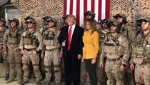 Prezident Trump s vojáky speciálních jednotek v Iráku. | na serveru Lidovky.cz | aktuální zprávy