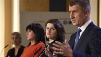 Penzisté dostanou přidáno 900 korun, shodla se koalice Premiér Andrej Babiš (ANO), ministryně práce a sociálních věcí Jana Maláčová... | na serveru Lidovky.cz | aktuální zprávy