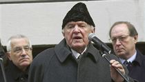 Jakub Čermín (uprostřed) na snímku s Václavem Klausem (vlevo) a Jiřím Witzanym... | na serveru Lidovky.cz | aktuální zprávy