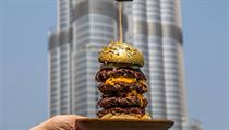 Hamburger zlacený jedlým zlatem | na serveru Lidovky.cz | aktuální zprávy