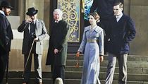 Mladý J. R. R. Tolkien (Nicholas Hoult, vpravo) a Edith Brattová, později... | na serveru Lidovky.cz | aktuální zprávy