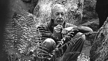 Podle Josefa Čapka. Režisér František Vláčil během natáčení filmu Stín... | na serveru Lidovky.cz | aktuální zprávy
