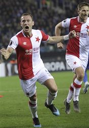 Do Edenu přijede brankář Vaclík. V osmifinále Evropské ligy se Slavia utká se Sevillou Vladimír Coufal slaví branku, kterou vyrovnal na 1:1. | na serveru Lidovky.cz | aktuální zprávy