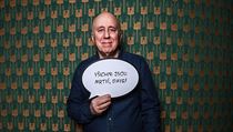 Britský herec a komik Norman Lovett, představitel Hollyho ze seriálu Červený... | na serveru Lidovky.cz | aktuální zprávy