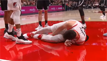 Bosenský basketbalista Jusuf Nurkič si v zápase ošklivě ublížil. | na serveru Lidovky.cz | aktuální zprávy
