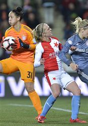 Liga mistryň: Slávistky před rekordní návštěvou vyválčily remízu s Bayernem Úvodní utkání čtvrtfinále fotbalové Ligy mistryň: Slavia Praha - Bayern... | na serveru Lidovky.cz | aktuální zprávy