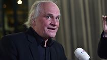 Kocáb zvažuje kandidaturu na prezidenta: Jsem schopný zvednout hodnoty, za které jsme bojovali Hudebník a bývalý politik Michael Kocáb hovoří s novináři ve volebním štábu... | na serveru Lidovky.cz | aktuální zprávy