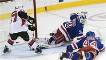Brankář Rangers Henrik Lundqvist si ani na šestý pokus nepřipsal 450. výhru v... | na serveru Lidovky.cz | aktuální zprávy