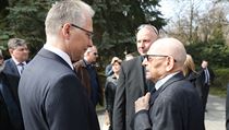 f BIS Michal Koudelka (vlevo) a bval velvyslanec v Rusk federaci Lubo...