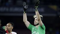 Petr Čech tleská fanouškům Arsenalu. | na serveru Lidovky.cz | aktuální zprávy