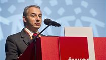 Předseda Českomoravské konfederace odborových svazů (ČMKOS) Josef Středula Předseda Českomoravské konfederace odborových svazů (ČMKOS) Josef Středula