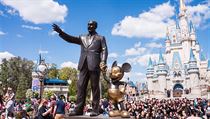 Socha Walta Disneyho v zábavním parku. | na serveru Lidovky.cz | aktuální zprávy