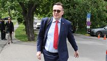 Opozice bude mít v krizovém štábu čtyři členy. Mimo jiné Šmuclera nebo Červíčka Známý český stomatolog Roman Šmucler. | na serveru Lidovky.cz | aktuální zprávy