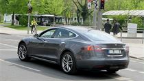 Elektromobil Tesla Model S. | na serveru Lidovky.cz | aktuální zprávy