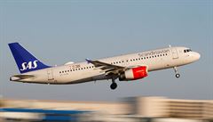 Airbus A320-200 spolenosti SAS vzlétá z letit Palma de Mallorca. Stávka...