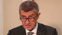 Premiér Andrej Babiš na pondělní tiskové konferenci. Premiér Andrej Babiš na pondělní tiskové konferenci.