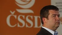 Předseda ČSSD Jan Hamáček ve volebním štábu. | na serveru Lidovky.cz | aktuální zprávy