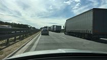 V koloně na dálnici D1. | na serveru Lidovky.cz | aktuální zprávy