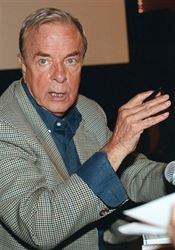 Ve věku 96 let zemřel italský režisér Franco Zeffirelli. Proslavil se adaptacemi Shakespearových děl Italský režisér Franco Zeffirelli. | na serveru Lidovky.cz | aktuální zprávy