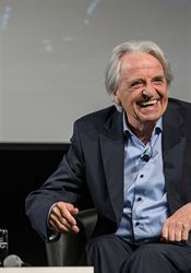 Moje svoboda začíná tam, kde se můžu sám vyléčit, říká německý spisovatel a režisér Clemens Kuby Německý spisovatel a filmový režisér Clemes Kuby vystoupí jako řečník na... | na serveru Lidovky.cz | aktuální zprávy
