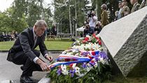 Premiér Andrej Babiš pokládá věnec při pietním aktu k uctění památky obyvatel... | na serveru Lidovky.cz | aktuální zprávy