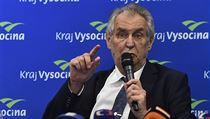 Prezident Miloš Zeman hovoří na tiskové konferenci v Bystřici nad Pernštejnem... | na serveru Lidovky.cz | aktuální zprávy