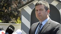 Zleva vicepremiér Jan Hamáček (ČSSD) a předseda vlády Andrej Babiš (ANO) hovoří... | na serveru Lidovky.cz | aktuální zprávy