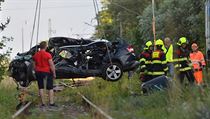 Při srážce osobního vozu s vlakem na železničním přejezdu v Černožicích na... | na serveru Lidovky.cz | aktuální zprávy