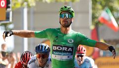 Peter Sagan se raduje z triumfu v páté etap Tour de France.