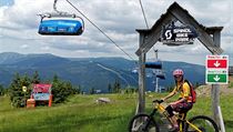 Podobně méně náročná je prostřední část trati Deep Forest, která začíná... | na serveru Lidovky.cz | aktuální zprávy