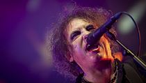 COLOURS POČTVRTÉ: A na tu kytaru si dej flanger! Colours of Ostrava 2019 (The Cure - Robert Smith) | na serveru Lidovky.cz | aktuální zprávy