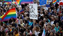 Předsedové tří menších levicových stran a několik stovek dalších lidí se v... | na serveru Lidovky.cz | aktuální zprávy