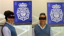 Muž pašoval půl kilogramu kokainu pod nezvykle vysokou parukou, ilustrační foto. | na serveru Lidovky.cz | aktuální zprávy