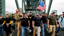 V USA demonstrovali pravicoví i levicoví radikálové. Akce vyvolala i Trumpovu pozornost Demonstranti v Portlandu. | na serveru Lidovky.cz | aktuální zprávy