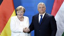 Německá kancléřka Angela Merkelová a maďarský premiér Viktor Orbán si v pondělí... | na serveru Lidovky.cz | aktuální zprávy