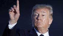 Gesto Donalda Trumpa na summitu G7. | na serveru Lidovky.cz | aktuální zprávy