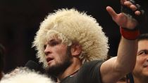 Khabib Nurmagomedov po svém vítězství nad Dustinem Poirierem. | na serveru Lidovky.cz | aktuální zprávy