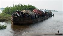 Loď, která převáží cestující do hlavního města Konga. | na serveru Lidovky.cz | aktuální zprávy