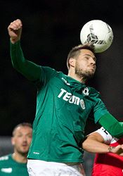 Hlavičkování může poškodit mozek, fotbalisté díky tomu mají větší sklony k demenci, tvrdí skotští vědci Vojtěch Kubista v hlavičkovém souboji s Nicolaem Stanciuem. | na serveru Lidovky.cz | aktuální zprávy