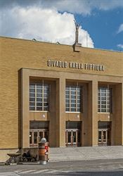 Množstvím stylů i různých budov. Pestrá architektura Kotěrova žáka Jindřicha Freiwalda Pocta Pippichovým. Chrudimské divadlo z poloviny 30. let bylo pojmenováno po... | na serveru Lidovky.cz | aktuální zprávy