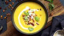 Batátová polévka s chilli ořechy. | na serveru Lidovky.cz | aktuální zprávy