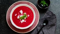 Polévka z červené řepy a fenyklu | na serveru Lidovky.cz | aktuální zprávy