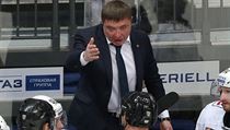 Trenér Chabarovsku Alexandr Guljavcev vyhrožuje rozhodčímu. | na serveru Lidovky.cz | aktuální zprávy