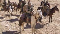 Američtí ‚speciálové‘ bojovali s Tálibánem na koních. Armáda ani neočekávala, že by všichni přežili Jednotka ODA 595 na koních v doprovodu afghánksých kolegů. | na serveru Lidovky.cz | aktuální zprávy