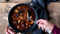 Bourguignon pomalu dušený v troubě. | na serveru Lidovky.cz | aktuální zprávy